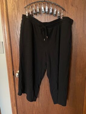 Terra & Sky Black Relaxed Drawstring Pants